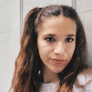 Meet your Posher, Caroline